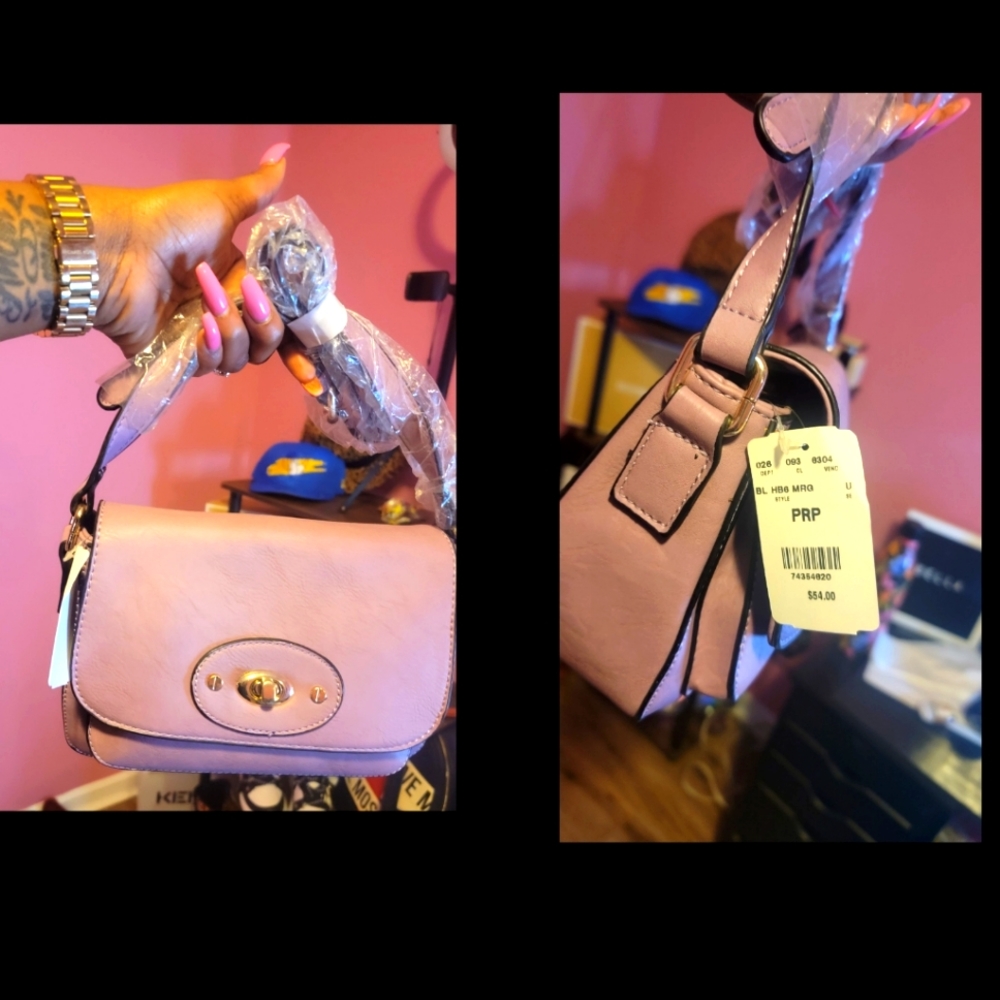 Small, light Purple purse